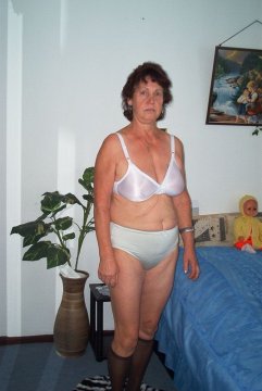 Tamaras Hängebrüste aus Niederösterreich,Österreich